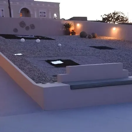 Rampelia Apartment Imerovigli (Santorini)