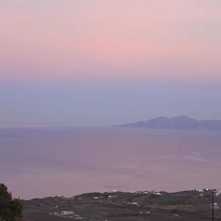 Apartment Rampelia Imerovigli (Santorini)